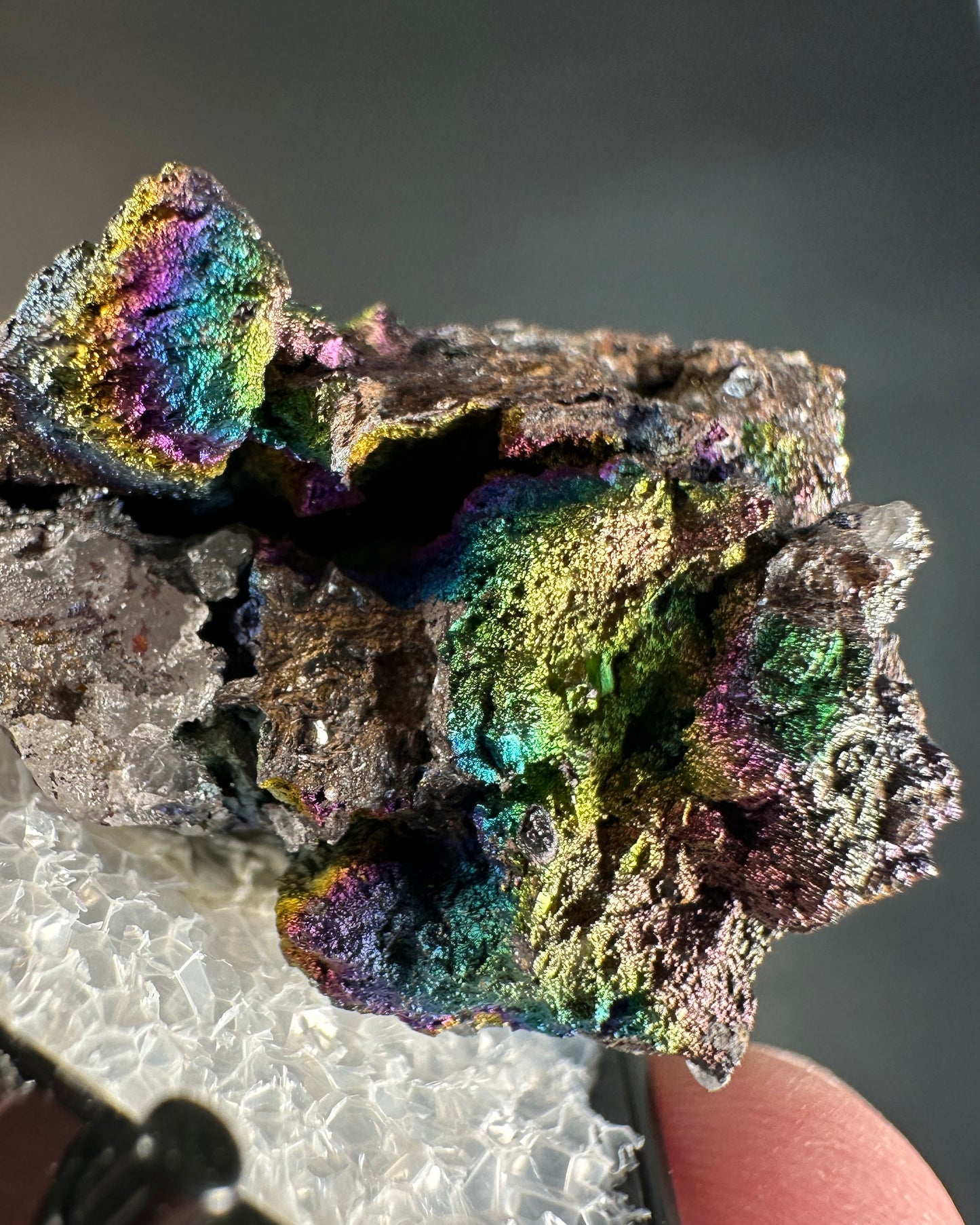 Color-Changing Rainbow Hematite