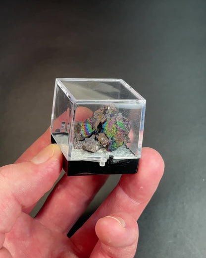 Color-Changing Rainbow Hematite